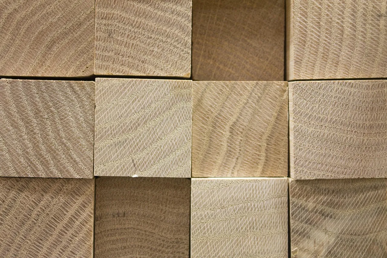 Cut ends of stacked lumber